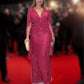 Vestido de noche con escote en V y dobladillo plisado y lentejuelas