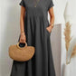 Vestido femenino de algodón con cuello redondo
